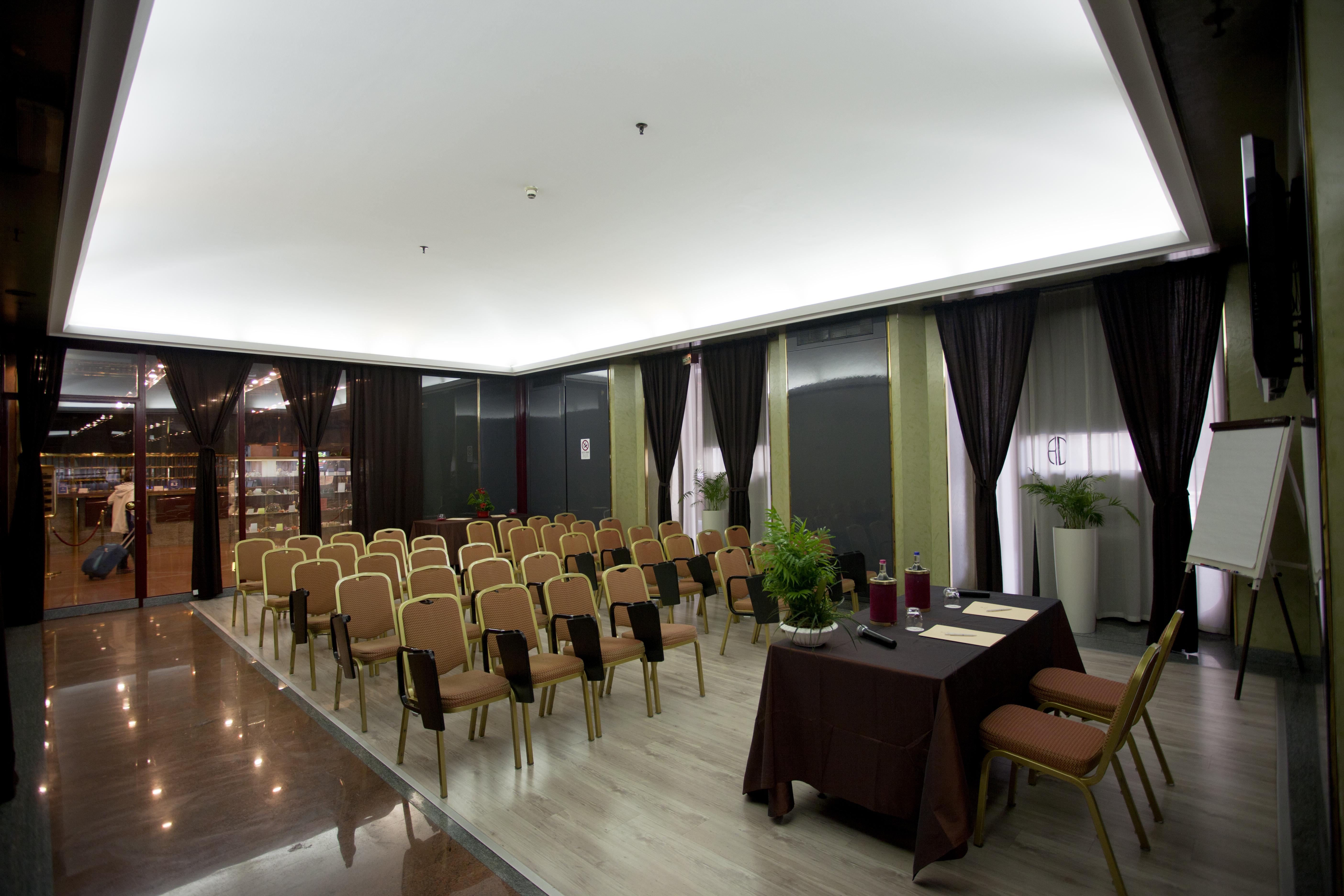 Hotel Diplomatic Torino Esterno foto
