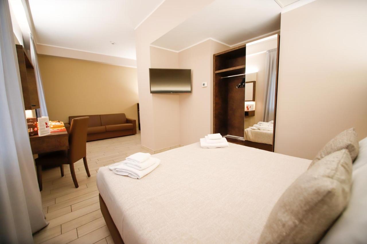 Hotel Diplomatic Torino Esterno foto