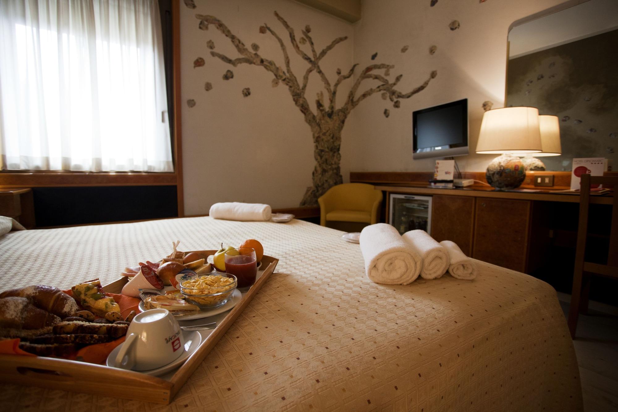 Hotel Diplomatic Torino Esterno foto